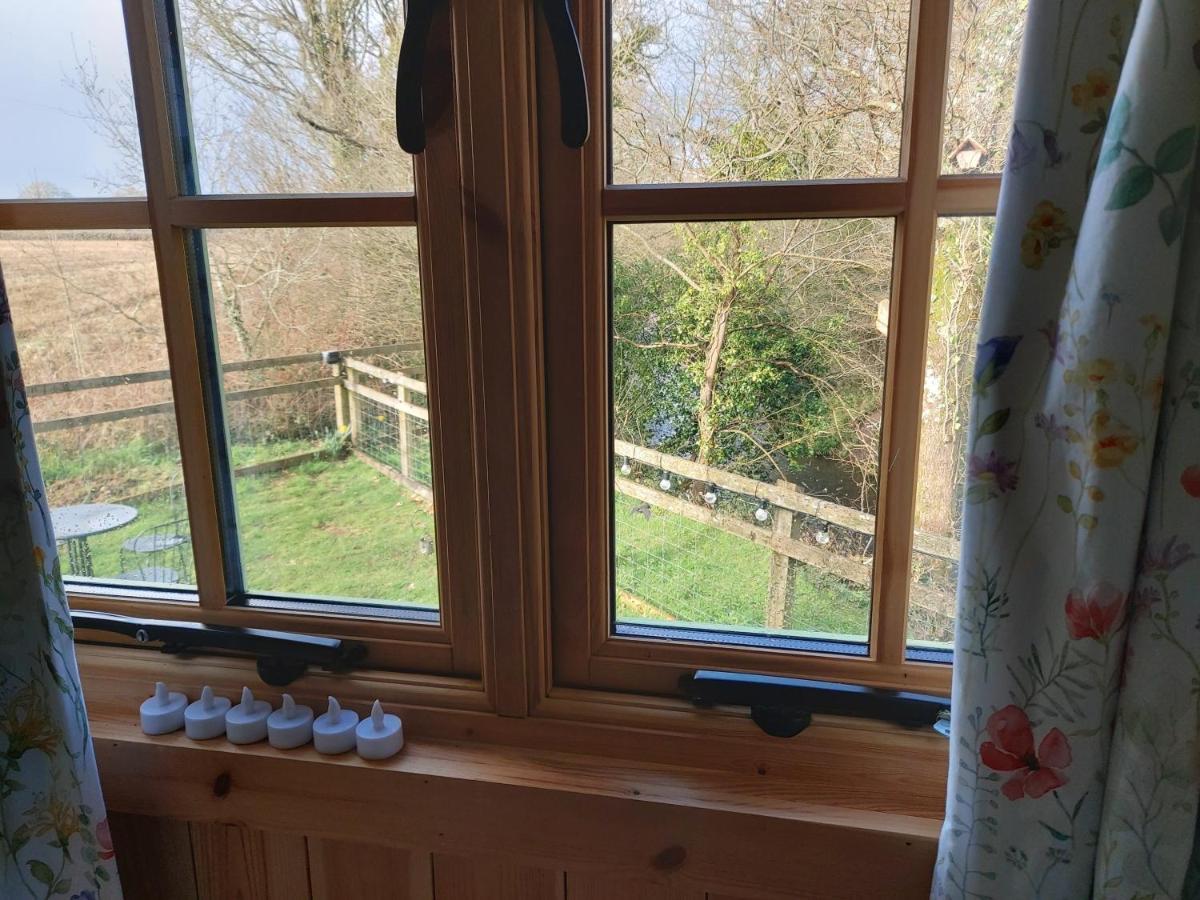The Old Mill Shepherds Hut Okehampton Exteriör bild