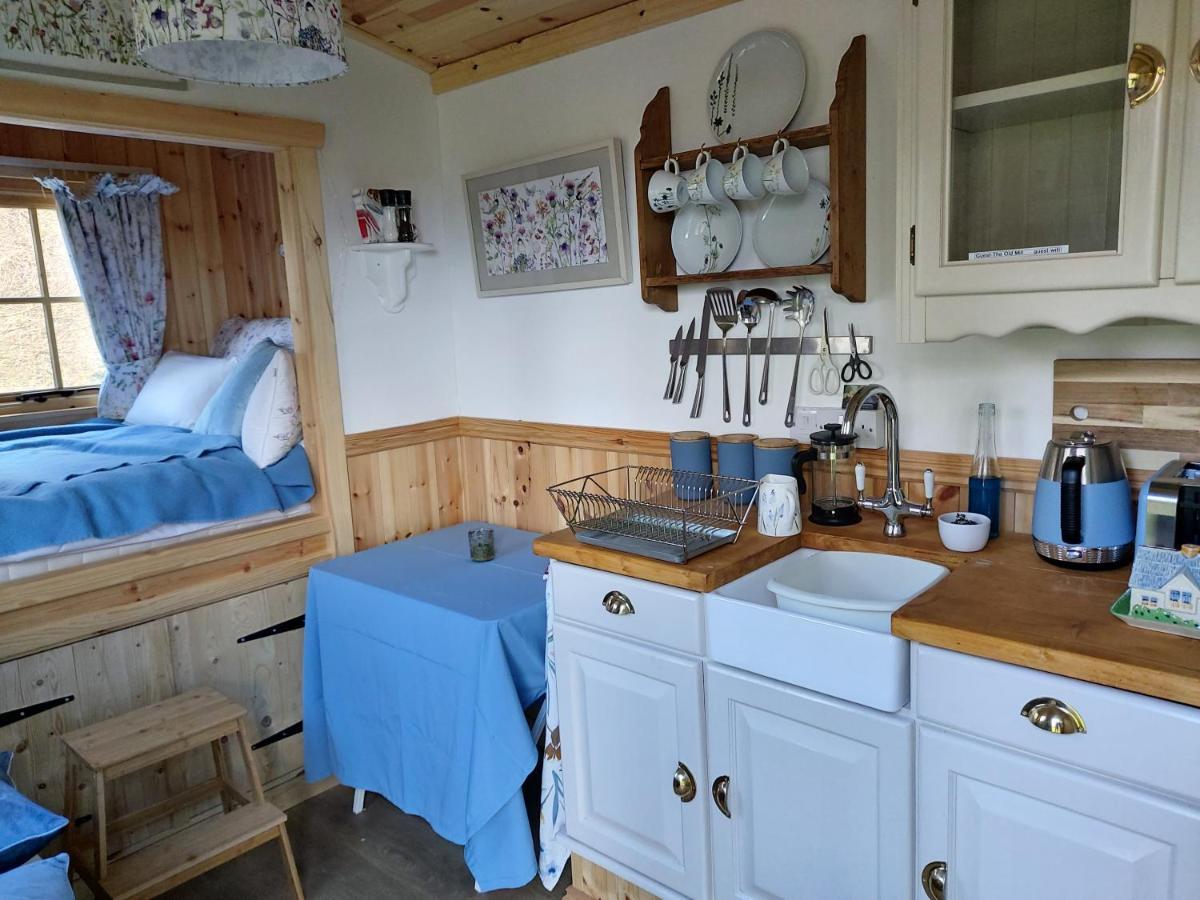 The Old Mill Shepherds Hut Okehampton Exteriör bild
