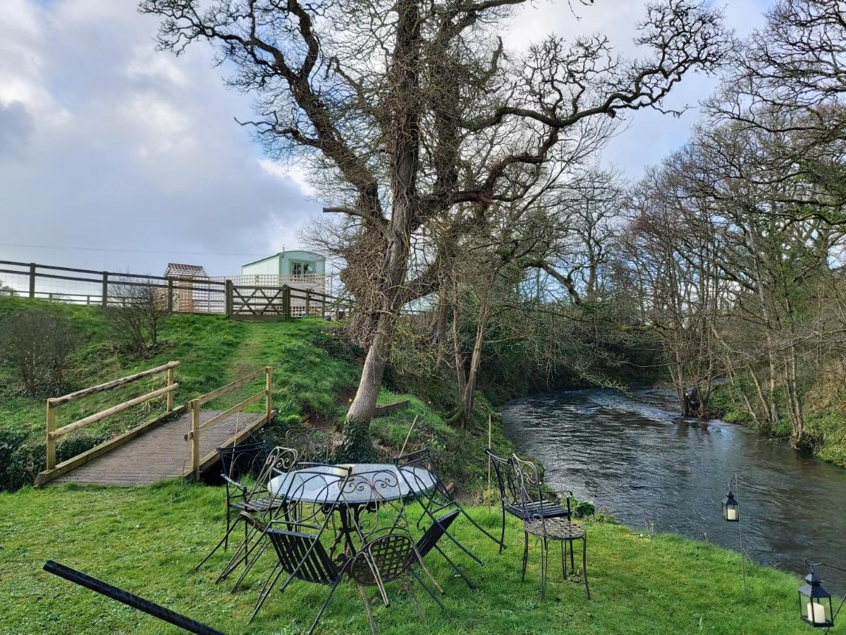 The Old Mill Shepherds Hut Okehampton Exteriör bild